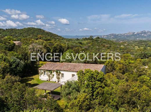 Villa Arzachena, Sassari ilçesinde