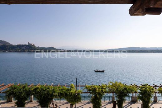 Penthouse w Arona, Provincia di Novara