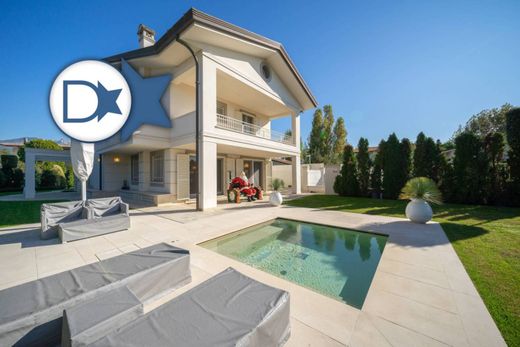 Villa in Forte dei Marmi, Provincia di Lucca