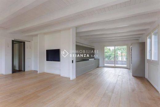 Ático en Biassono, Provincia di Monza e della Brianza