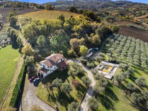 Gospodarstwo w Montescudo, Provincia di Rimini