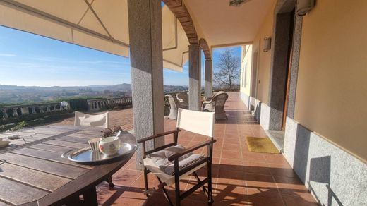 Casa de campo en Castagnole delle Lanze, Provincia di Asti