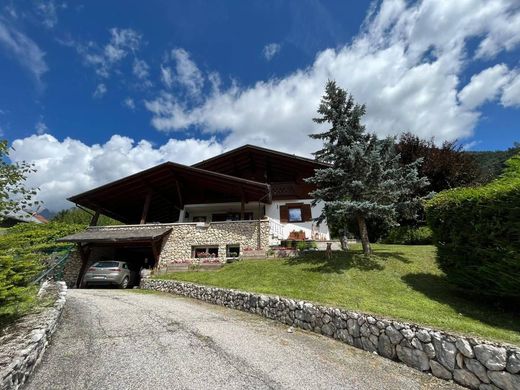 Villa in Auronzo di Cadore, Provincia di Belluno