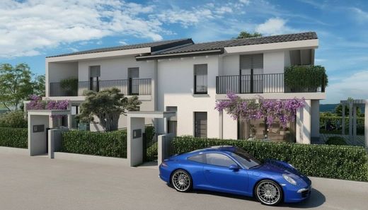 Villa Almè, Bergamo ilçesinde