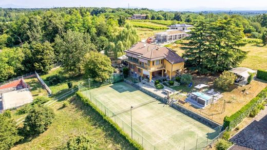 Villa à Mezzomerico, Novare