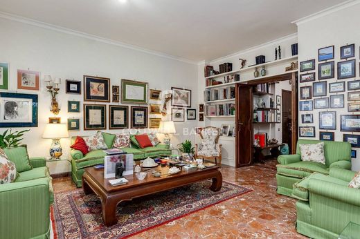 Apartment / Etagenwohnung in Rom, Latium