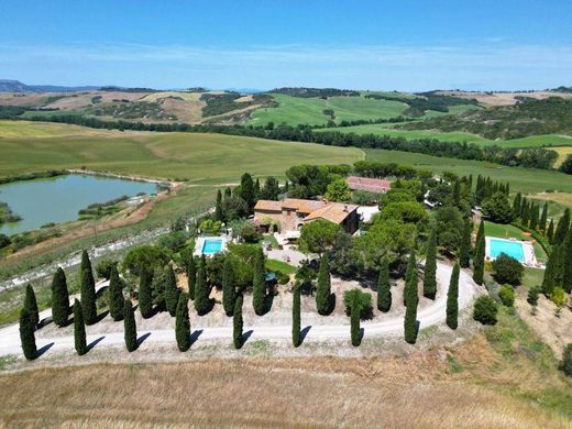Farm in San Quirico d'Orcia, Province of Siena