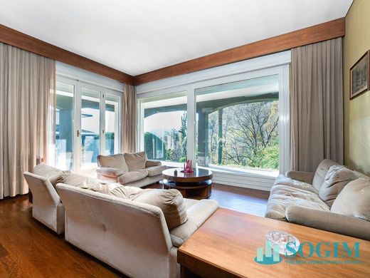 Villa in Asso, Provincia di Como