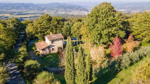 Villa Umbertide, Perugia ilçesinde