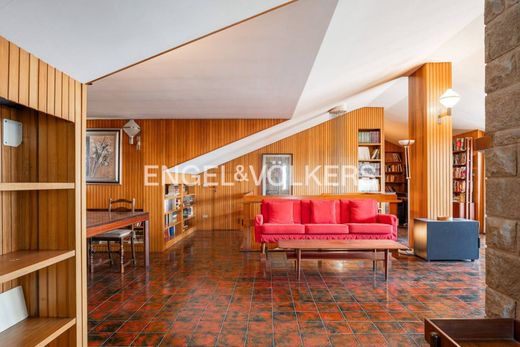 Penthouse w San Lazzaro di Savena, Bologna