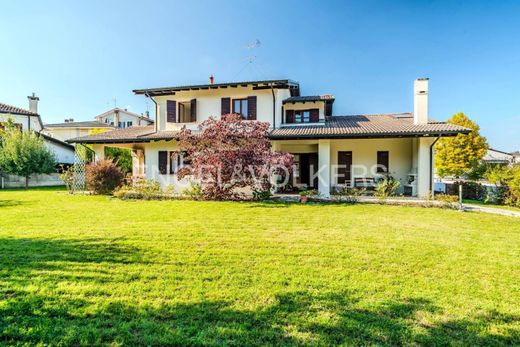 Вилла, Casier, Provincia di Treviso