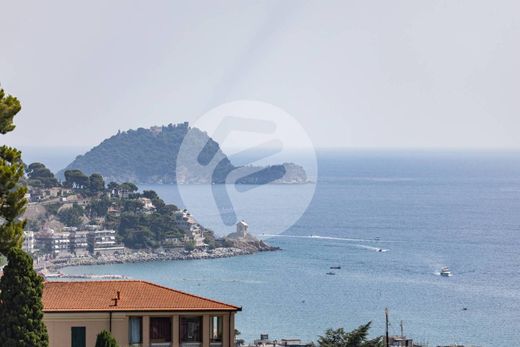 Villa in Alassio, Provincia di Savona