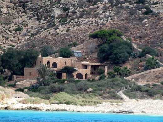 Villa in Lampedusa, Agrigent