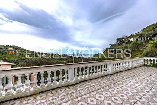 Casa di lusso a Cogorno, Genova