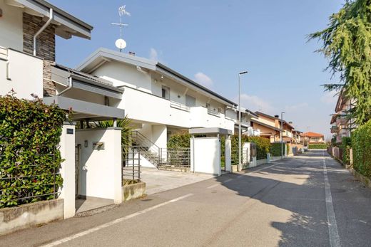 Appartement à Arcore, Provincia di Monza e della Brianza