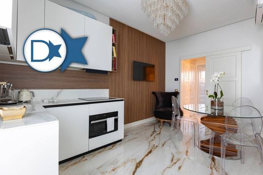 Villetta a Schiera a Forte dei Marmi, Lucca