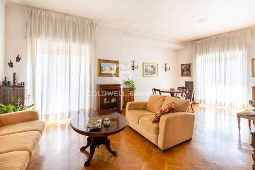 Apartment / Etagenwohnung in Rom, Latium
