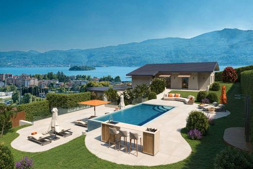 别墅  Verbania, 韦尔巴诺-库西奥-奥索拉省