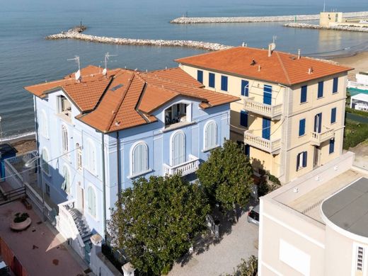 Daire San Vincenzo, Livorno ilçesinde