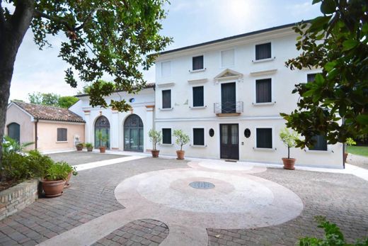 Villa Roncade, Treviso ilçesinde