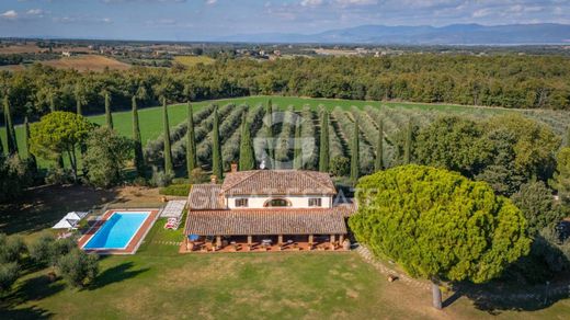 Country House in Castiglione del Lago, Provincia di Perugia