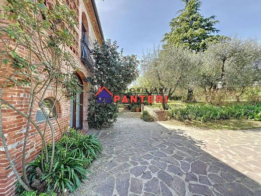 Landhuis in Montecarlo, Provincia di Lucca