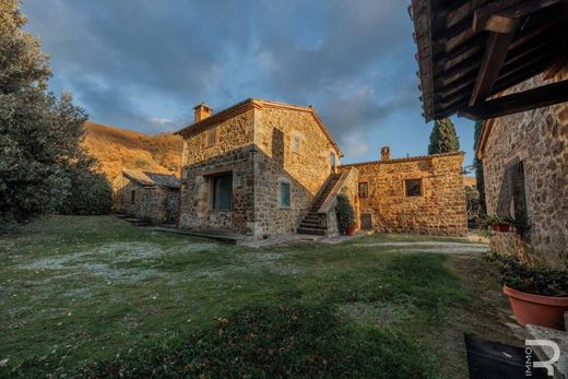 Villa in Sarteano, Province of Siena