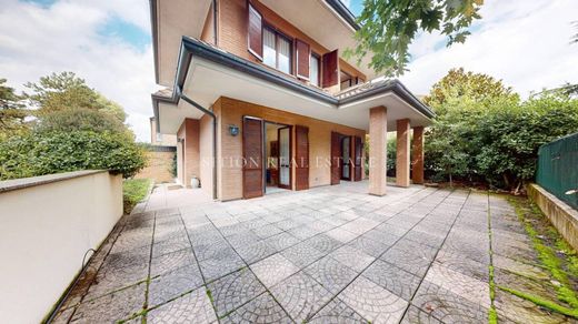 Villa in Arese, Mailand