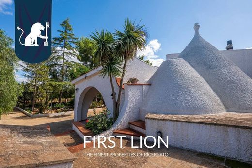 Villa a Ostuni, Brindisi