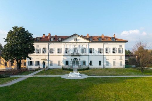 Apartment in Fino Mornasco, Provincia di Como