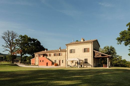 Casale a San Lorenzo in Campo, Pesaro e Urbino