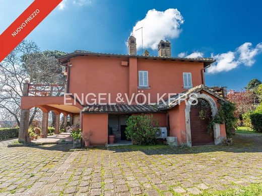 Villa en Manziana, Roma