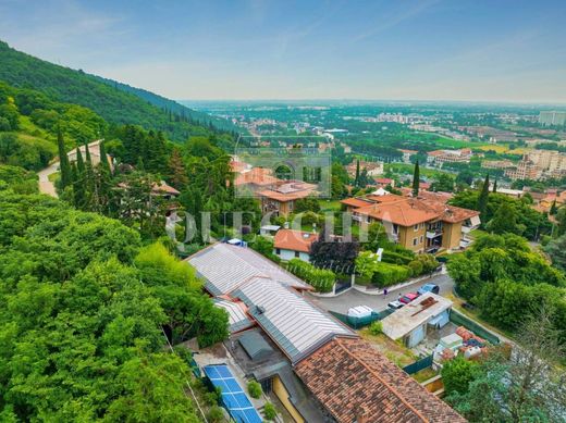 Villa in Brescia, Provincia di Brescia