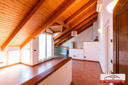 套间/公寓  米蘭, 米兰省