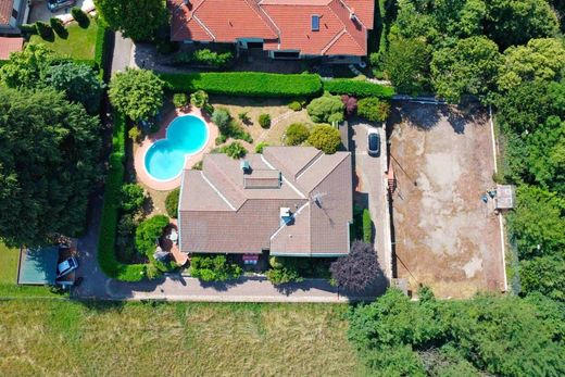 Βίλα σε Gornate Olona, Provincia di Varese