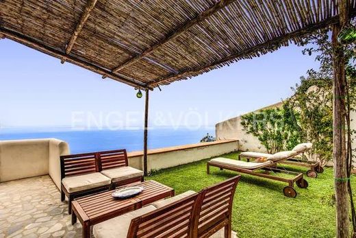 Villa for sale in Praiano