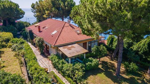 Villa in Ventimiglia, Provincia di Imperia