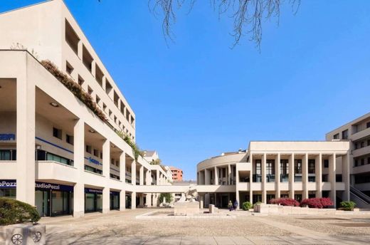 아파트 / Monza, Provincia di Monza e della Brianza