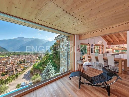 Villa - Chiavenna, Provincia di Sondrio