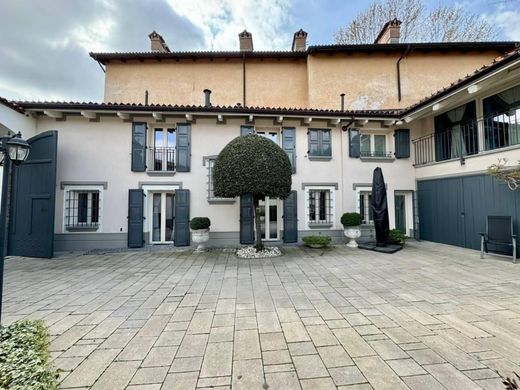 Maison de luxe à Collegno, Turin