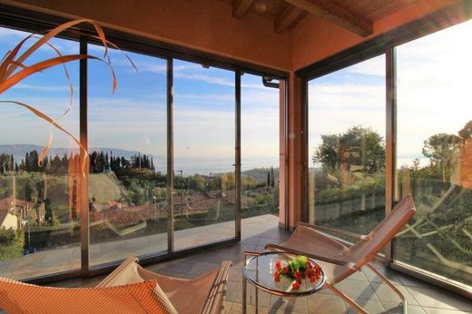 Toscolano Maderno, Provincia di Bresciaのヴィラ