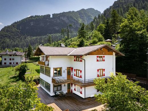 Villa en Imer, Trento