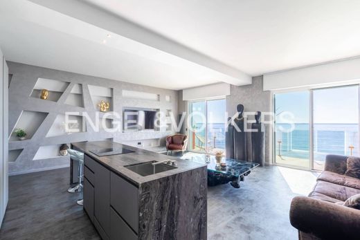 Apartment / Etagenwohnung in Alassio, Provincia di Savona