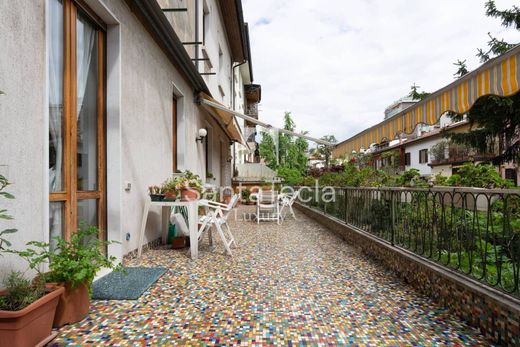 Terraced house for sale in Milan