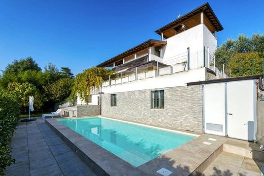 Villa in Padenghe sul Garda, Provincia di Brescia