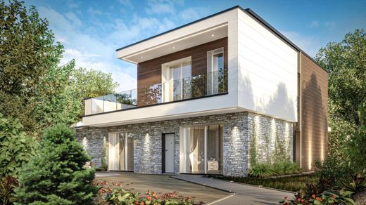 Villa in Seregno, Province of Monza and Brianza
