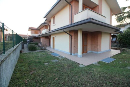 Villa in Vimercate, Provincia di Monza e della Brianza