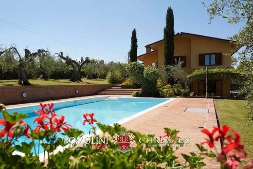 Villa Castiglione del Lago, Perugia ilçesinde