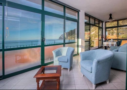 Apartment / Etagenwohnung in Sestri Levante, Genua