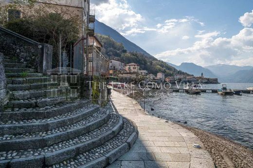 Edificio en Lezzeno, Provincia di Como